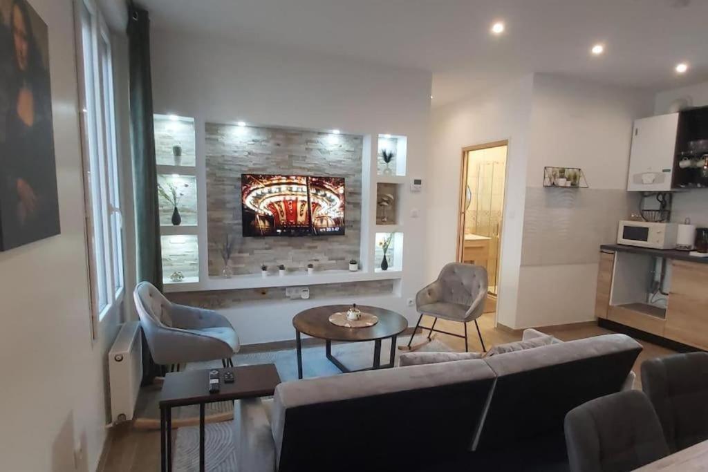 Les Suite Appartement A Chalon Sur Saone Exterior foto
